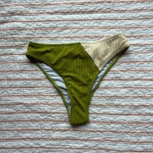 Shein color block bathing suit bottoms (small)